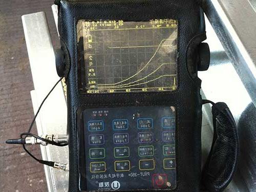 超声波探伤仪
